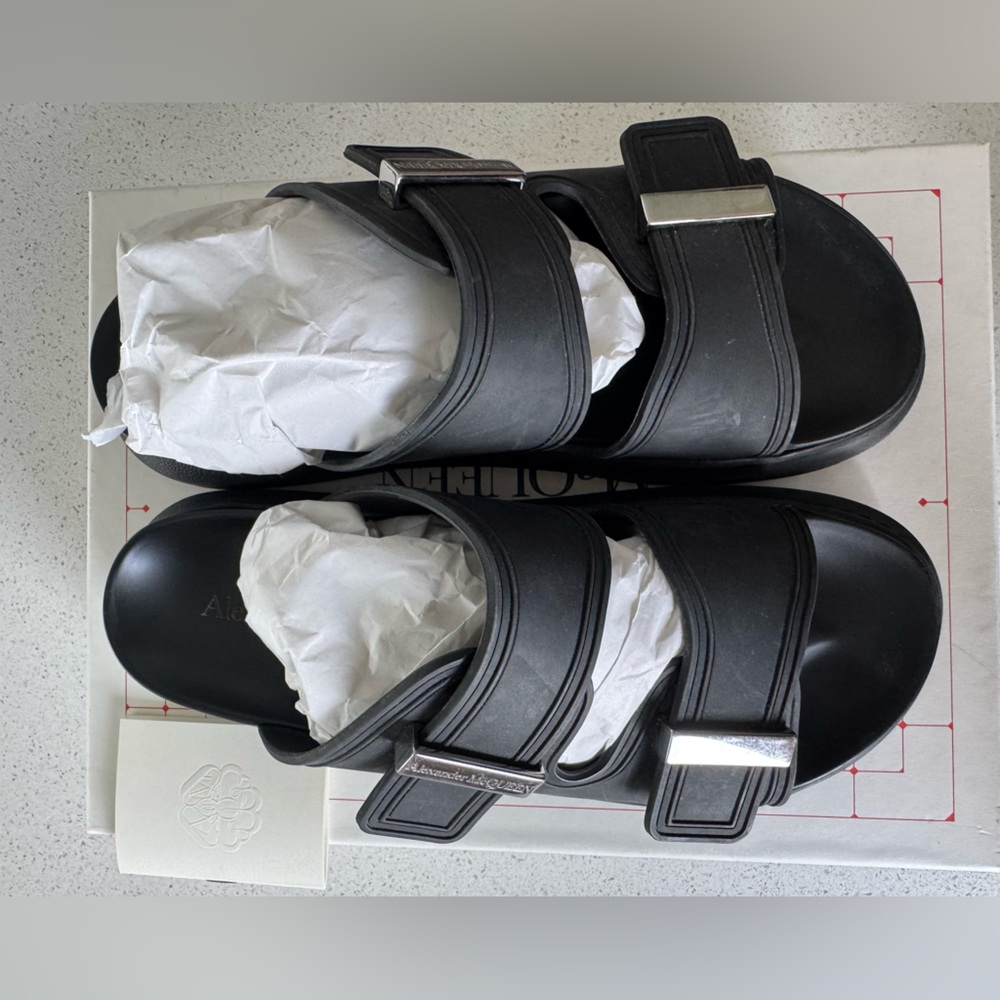 Alexander McQueen Black and Silver Hybrid Slide size 9.5